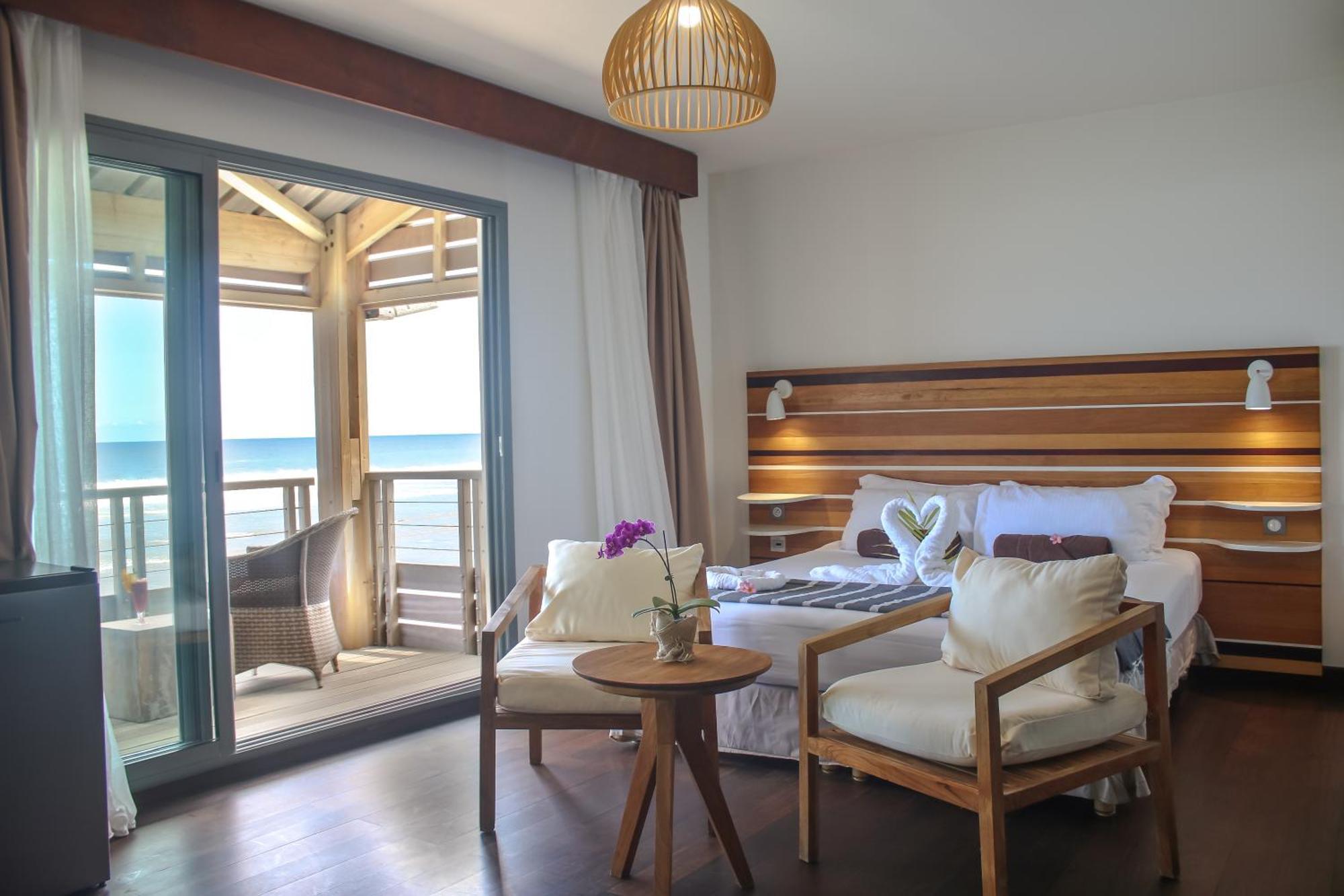Le Battant Des Lames Hotell Saint Pierre Exteriör bild